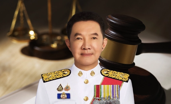 ประวัติ อดิศักดิ์ ตันติวงศ์ ประธานศาลฎีกาคนที่ 51