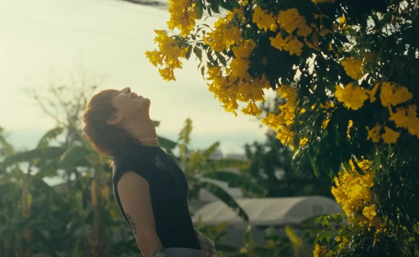 “คิม ยูคยอม” คัมแบ็ค ปล่อยเพลง “Shall We Dance” กระแสแรง พิเศษสุด MV ถ่ายในประเทศไทย 