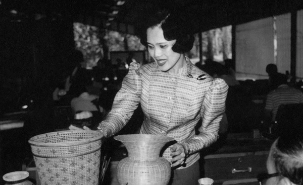 เส้นทางศิลปาชีพ บางไทร มรดกแห่งพระพันปีหลวง