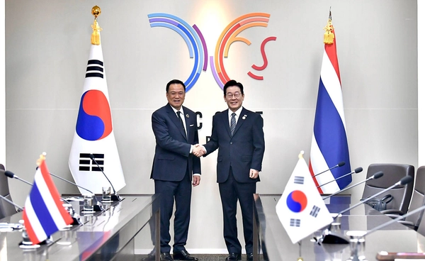 นายกฯคุยเกาหลีใต้ “พิจารณาเพิ่มโควต้าแรงงาน - ดูแลปัญหานทท.ถูกปฏิเสธเข้าเมือง”