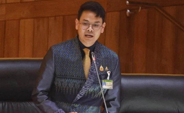 รมว.ดีอีเอสเผย ถูกติดต่อให้ละเว้นคดีสแกมเมอร์ 40 ล้าน/เดือน