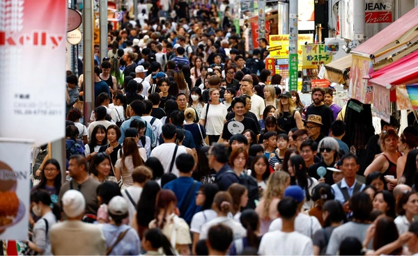 นักท่องเที่ยวต่างชาติล้นแหล่งเที่ยวทั่วเอเชีย จนคนท้องถิ่นโอดครวญ จากญี่ปุ่น ถึงบาหลี ลามภูเก็ต