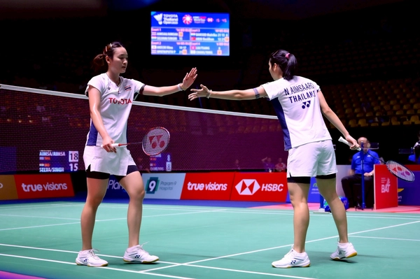 ทัพขนไก่ไทย ผลงานยอดเยี่ยมที่ แคนาดา อันนา-มูนา กอดคอ ไตเติ้ล-เจน คว้าแชมป์