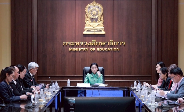 รมว.ศึกษาฯ ย้ำ “เรียนที่บ้าน” ต้องขออนุญาตก่อน รับเงินอุดหนุนตามรอบเรียน