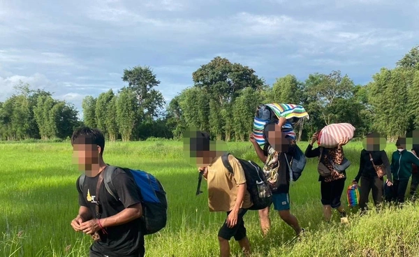 ทำไมแรงงานกัมพูชาถึงยังเลือก “ข้ามแดนผิดกฎหมาย” มากกว่ารอเปิดด่าน? 