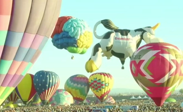 เทศกาลบอลลูนนานาชาติใหญ่ที่สุดในโลก