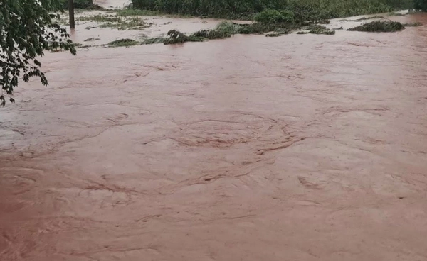 กรมชลฯ แจงน้ำหลากลำน้ำปาดไหลผ่านเขื่อนผาจุก 600 ลบ.ม./วินาที ไม่ใช่ 600 ล้าน ลบ.ม.