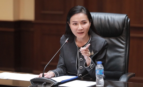 รมว.ศธ. สั่งปิดสถานศึกษาชายแดนพุ่ง 1,168 แห่ง เปิด 102 โรงเรียนเป็นศูนย์พักพิง