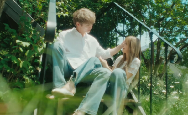 ความหมายเพลง "Dream" เพลงใหม่ของ LISA กับท่อนสุดซึ้งกินใจ 