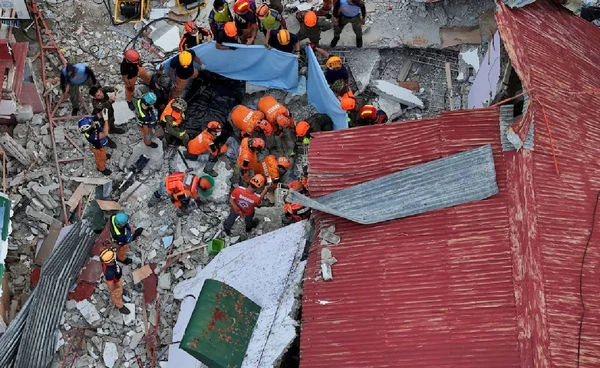 “ฟิลิปปินส์” อ่วม แผ่นดินไหว 6.9 ดับเกือบร้อย เจออาฟเตอร์ช็อคกว่า 800 ครั้ง