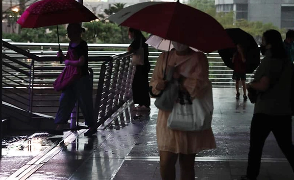 พยากรณ์อากาศวันนี้ 5 พฤษภาคม 2568 ทั่วไทยอากาศร้อน-ฝนฟ้าคะนอง กทม. ฝนตก 30%
