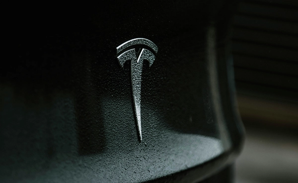 "Tesla" อนุมัติ 96 ล้านหุ้น รักษาตำแหน่ง CEO ให้ "Elon Musk"