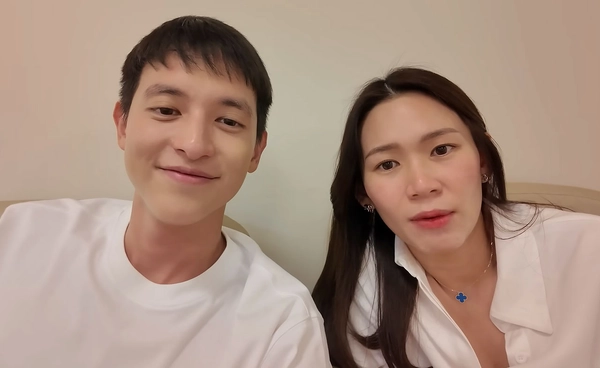 เจมส์ จิรายุ พา โฟม เบญจมาศ ฝากครรภ์ เตรียมพร้อมต้อนรับลูกคนแรก