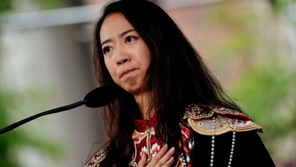 นักศึกษาชาวจีนกล่าวสุนทรพจน์จบการศึกษา "ฮาร์วาร์ด" ฟาดทรัมป์แรง "ศัตรูก็คือมนุษย์"