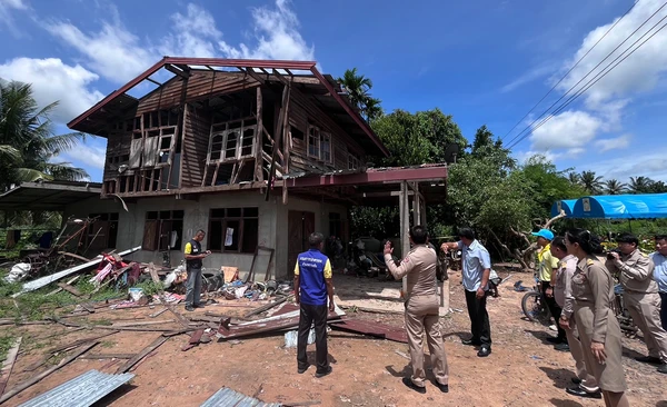 รัฐบาลงดเก็บค่าน้ำ-ไฟ พื้นที่อพยพชายแดนไทย - กัมพูชา เร่งซ่อมบ้านกว่า 700 หลัง