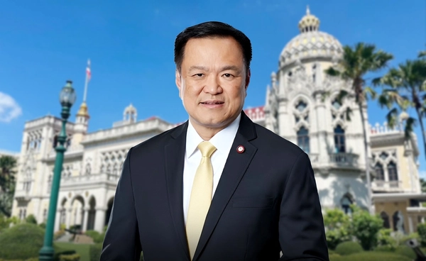 “อนุทิน” เตรียมแถลงนโยบายเศรษฐกิจ “สมุดปกน้ำเงิน” เพิ่มรายได้ พัฒนาคน