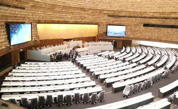 สวนดุสิตโพล เผยปชช.คาดหวังพรรคการเมืองฝ่ายรัฐบาลทำงานเชิงรุก 