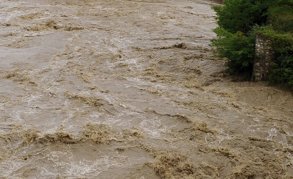 33 จังหวัดทั่วประเทศ เฝ้าระวังน้ำท่วมฉับพลัน-น้ำป่าไหลหลาก-ดินโคลนถล่ม