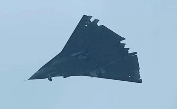 อัปเดตความคืบหน้าการพัฒนาเครื่องบินขับไล่ล่องหน J-36 ของจีน สะท้อนความก้าวกระโดดด้านอากาศยานของจีน