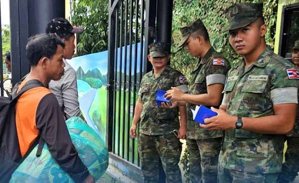 ศบ.ทก. ยันไม่ได้ปิดด่าน แต่ยกระดับควบคุม - ขอคนไทยงดแสดงความเห็นยั่วยุ 