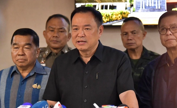 “อนุทิน” มั่นใจหน่วยงานมั่นคงภาคใต้ทำงานเต็มที่ - ลั่นเป็นนายกฯ ไม่มีทดลองงาน