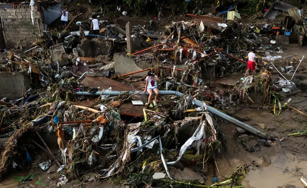 จังหวัดเซบู ฟิลิปปินส์ ประกาศภาวะภัยพิบัติ หลังไต้ฝุ่น "คัลแมกี" ถล่ม