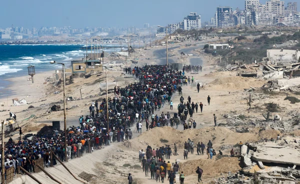 ข้อตกลงหยุดยิงในกาซามีผลบังคับใช้แล้ว อิสราเอลเริ่มถอนทหาร-ประชาชนกลับบ้าน 