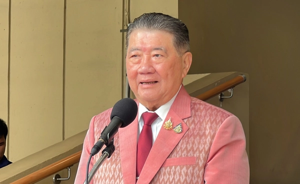 "ภูมิธรรม" ปัดลงนามให้กัมพูชาเข้าพื้นที่ปราสาทตาเมือนธม ย้ำเปิด-ปิดด่านต้องทำพร้อมกัน