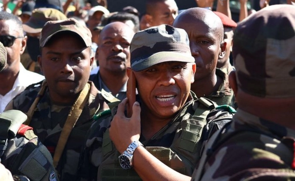 ทหารมาดากัสการ์คุมอำนาจแล้ว หลังประธานาธิบดีหลบหนีออกนอกประเทศ