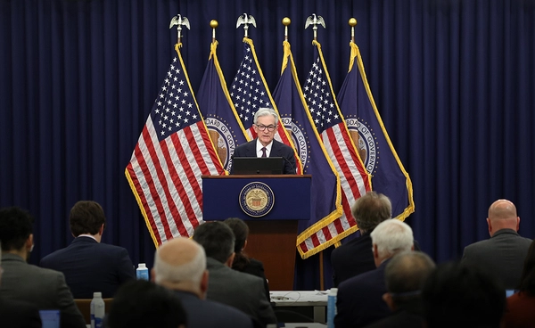 "เฟด"คงดอกเบี้ยตามคาด  ส่งสัญญาณลด 2 ครั้งปีนี้  หวั่นภาษีทรัมป์ดันเงินเฟ้อพุ่ง