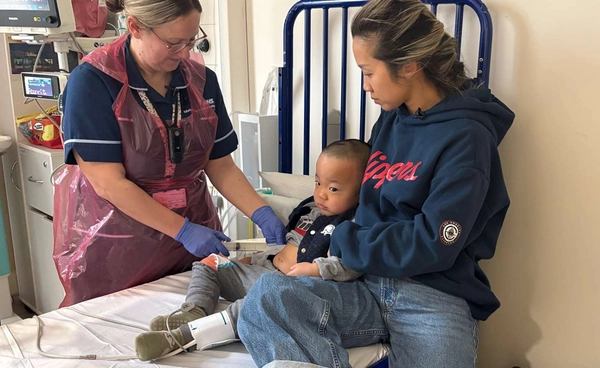 เด็ก 3 ขวบ กลายเป็นผู้ป่วย “รายแรก” ที่ได้รับการรักษาด้วยสเต็มเซลล์ยีนบำบัด 