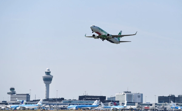 โลกร้อนทำพิษ นักวิจัยชี้ "เสียงเครื่องบินดังขึ้น"  คนเมืองใหญ่เสี่ยงนอนไม่หลับ