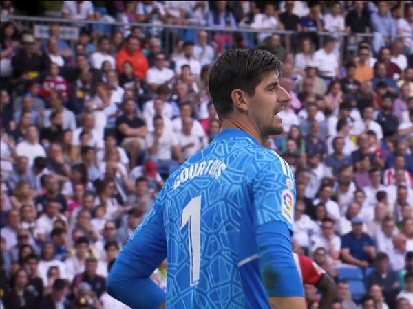 กูร์กตัวส์ ต่อสัญญาเพิ่มอีก 2 ปี เฝ้าเสา มาดริด ยาวจนถึง 2027