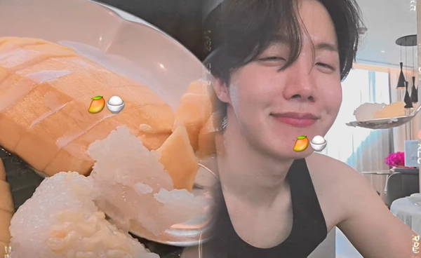  เจโฮป BTS ถึงประเทศไทยแล้ว ถึงไทยปุ๊บจัดข้าวเหนียวมะม่วงปั๊บ