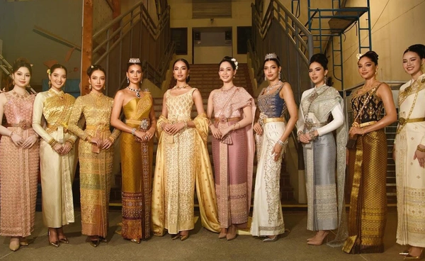 เป็นแก้วเป็นแสง!! ยลชัดๆ เหล่าสาวงามจาก TPN GLOBAL  ผู้ถือป้ายในพิธีเปิดซีเกมส์ ครั้งที่ 33