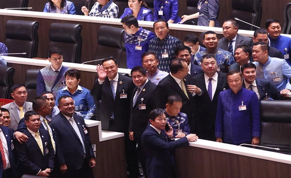 ประมวลภาพ “อนุทิน ชาญวีรกูล” นายกรัฐมนตรี คนที่ 32