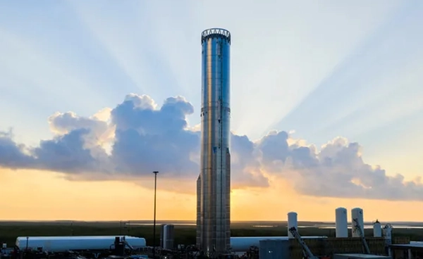 จรวด Super Heavy ของ SpaceX หักงอขณะทดสอบแรงดัน อาจกระทบภารกิจส่งมนุษย์ไปดวงจันทร์