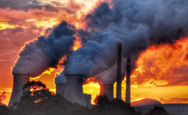 โลกกำลังหลงทางเรื่องสู้โลกร้อน พลังงานสะอาดโตเร็วก็จริง แต่การใช้ถ่านหินก็พุ่งทุบสถิติ!