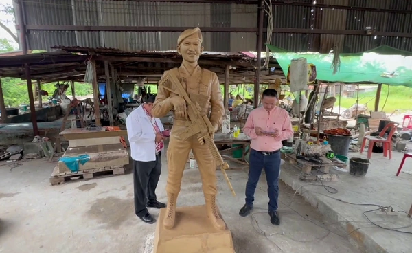 รูปปั้นทหารกล้า "วีรบุรุษตาควาย"พลีชีพจากเหตุประทะไทย-กัมพูชา  | เรื่องดีดีทั่วไทย | 18-09-68