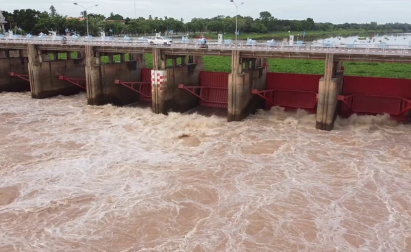 เตือน 11 จังหวัด ระวังระดับน้ำเจ้าพระยาเพิ่มสูง เตรียมยกของขึ้นที่สูง