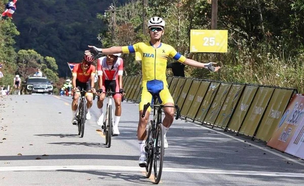 “สราวุฒิ” สู้สุดหัวใจคว้าทอง โรดเรซ พร้อมพาเพื่อนๆ คว้าทองประเภททีม