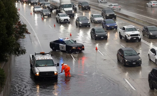 คริสต์มาสสหรัฐฯระทึก “แม่น้ำในชั้นบรรยากาศ” ถล่ม “แคลิฟอร์เนียใต้” เสี่ยงน้ำท่วม