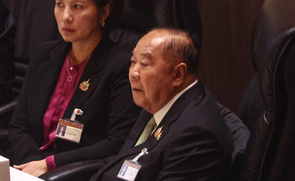 “พล.อ.ประวิตร” นำทีมสส. พรรคพลังประชารัฐ เตรียมโหวตนายกรัฐมนตรี คนที่ 32