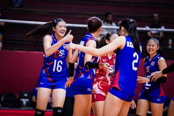 ทีมวอลเลย์บอลหญิงไทย รุ่นอายุไม่เกิน 21 ปี พ่าย จีน ร่วงไปเล่นจัดอันดับ!
