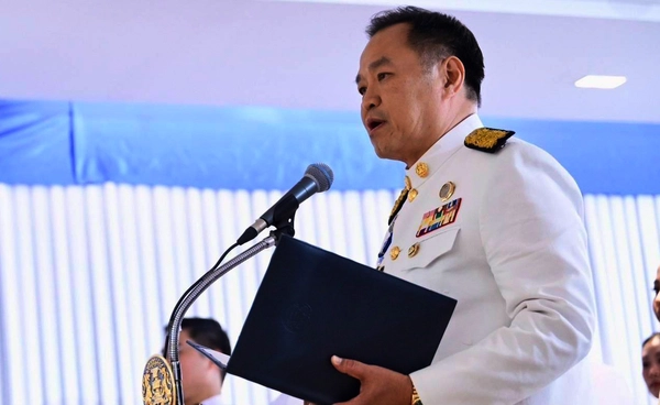 อนุทินปักธง 4 เดือน แก้วิกฤติชาติ 4 ด้าน ก่อนคืนอำนาจ ปชช.