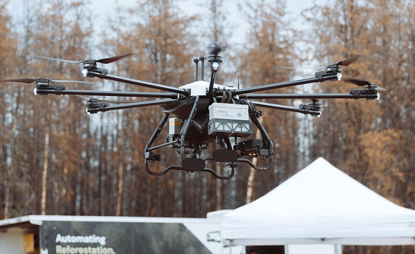 แคนาดาใช้ “โดรนปลูกป่า” ปฏิวัติการฟื้นฟูธรรมชาติด้วยเทคโนโลยีอัจฉริยะ 