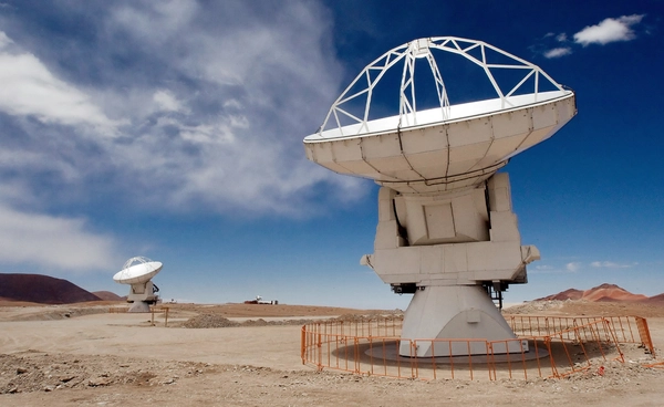 พายุหิมะทะเลทรายอาตากามาทำ ALMA หยุดทำงาน ชี้สัญญาณผลกระทบจากสภาพอากาศสุดขั้ว