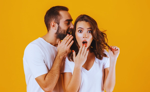 คู่รักที่เมาท์มอยด้วยกัน มักมีความสุขและผูกพันแน่นแฟ้นขึ้น