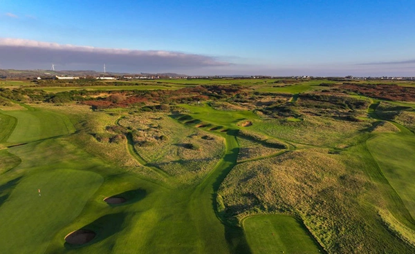 เลื่อนเปิดฤดูกาลกอล์ฟ PGA Tour จากสภาวะภัยแล้งที่ฮาวาย