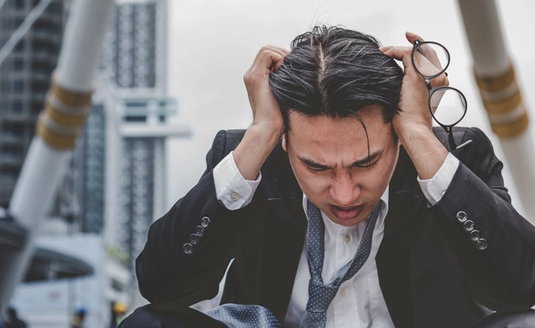 "ค่าครองชีพทะลุฟ้า ฝันได้แค่คิด" คนไทยสะท้อนปัญหาอะไรผ่านโซเชียลมากที่สุดในปี 2568